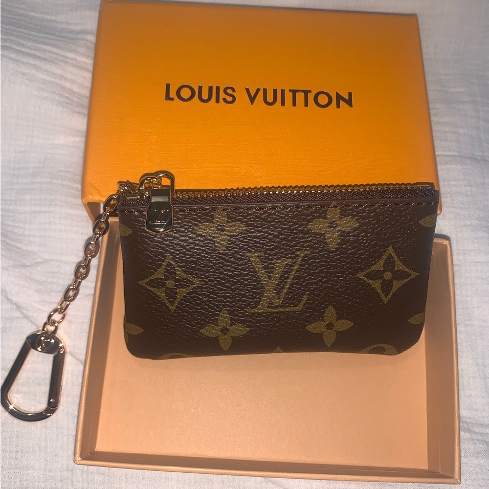 Louis Vuitton Monogram Key Pouch coin credit small purse